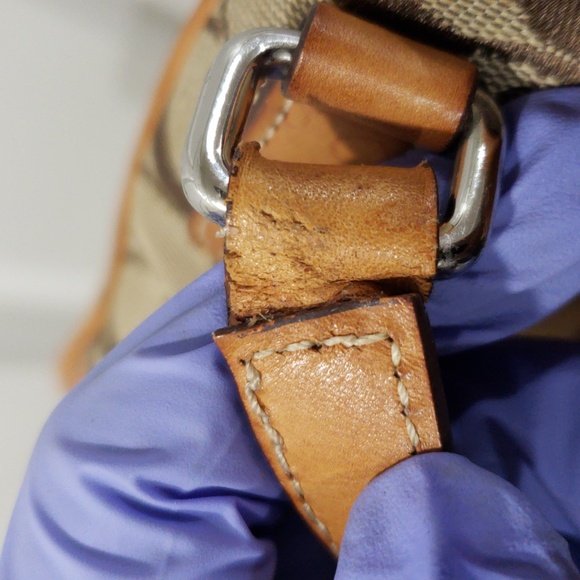 Coach Signature Canvas & Leather Crossbody Flap Bag Buckle Detail - 6.5x8.5 inch - Picture 9 of 13